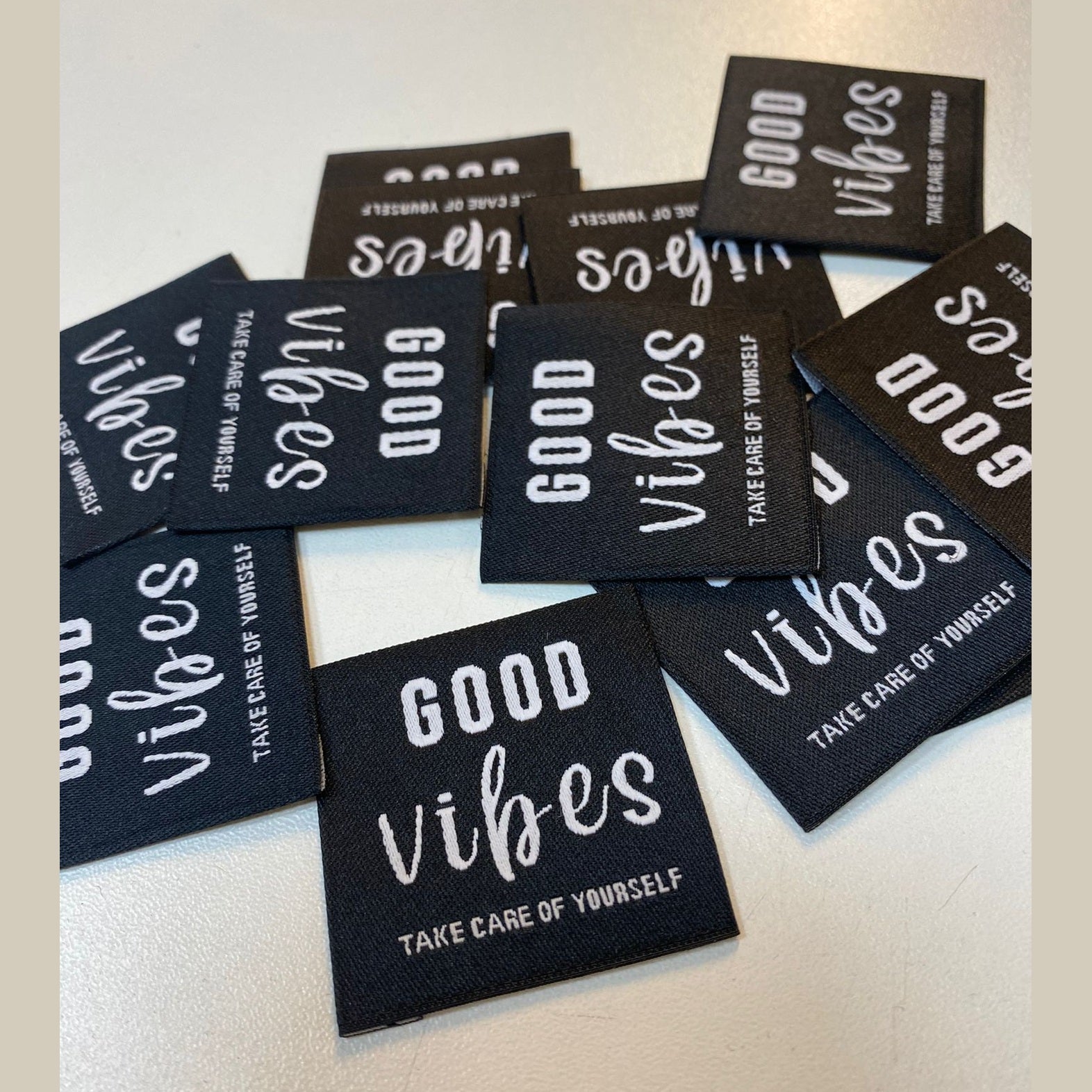 Label "Good Vibes"